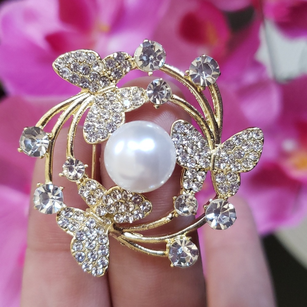 NEW Butterfly Rhinestone Pearl Brooch Pin - Picture 7 of 7
